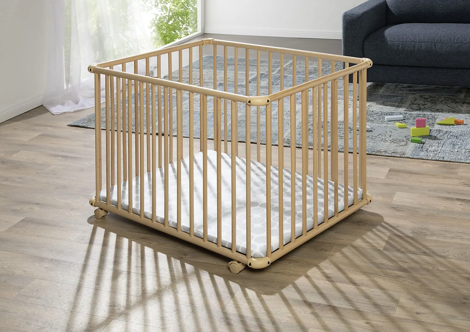 Playpen Belami Plus, 76x97 and 97x97 cm, with wheels