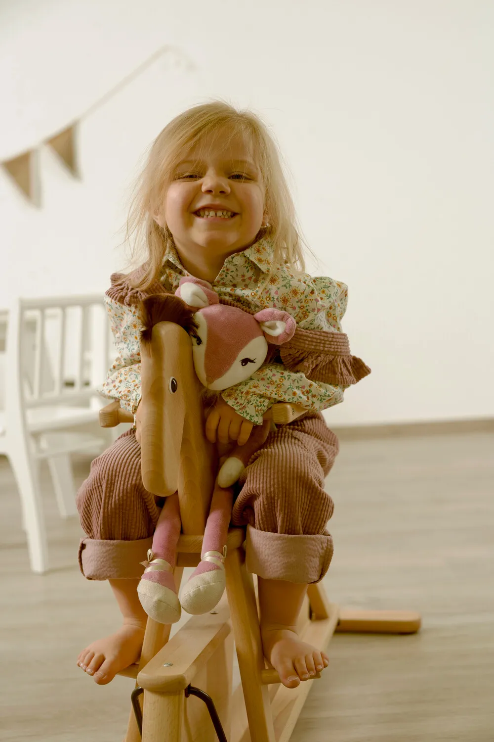 Swingly Star rocking horse