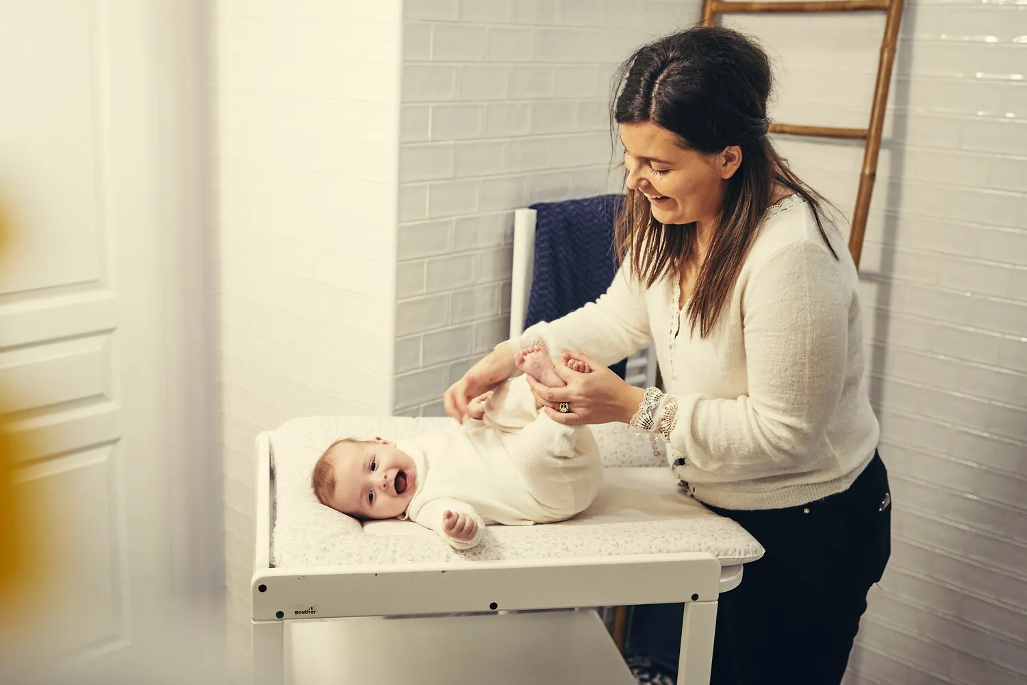 Clarissa changing table