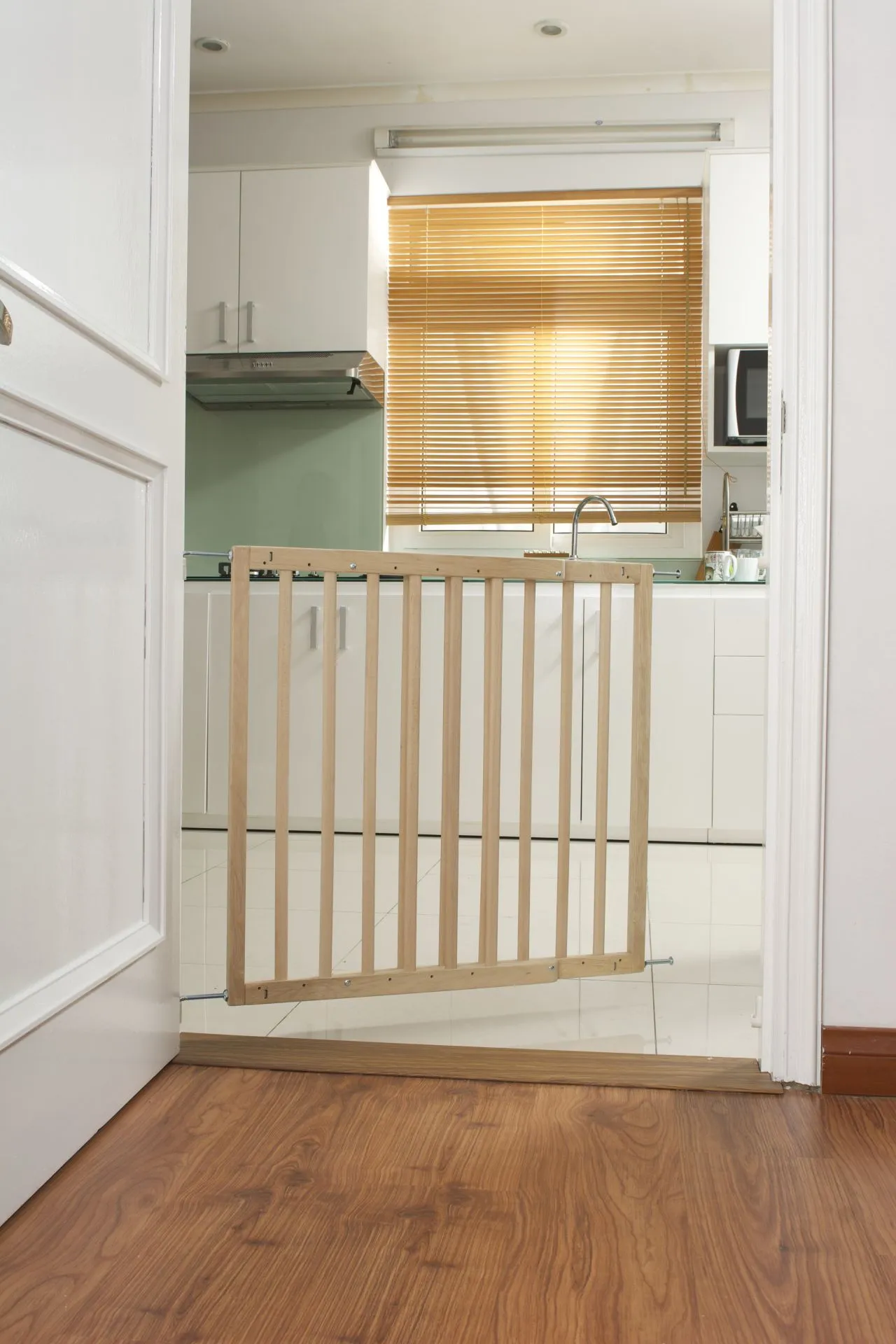 Door & Stair Safety Gate Modilok for openings 63-103.5cm in wood