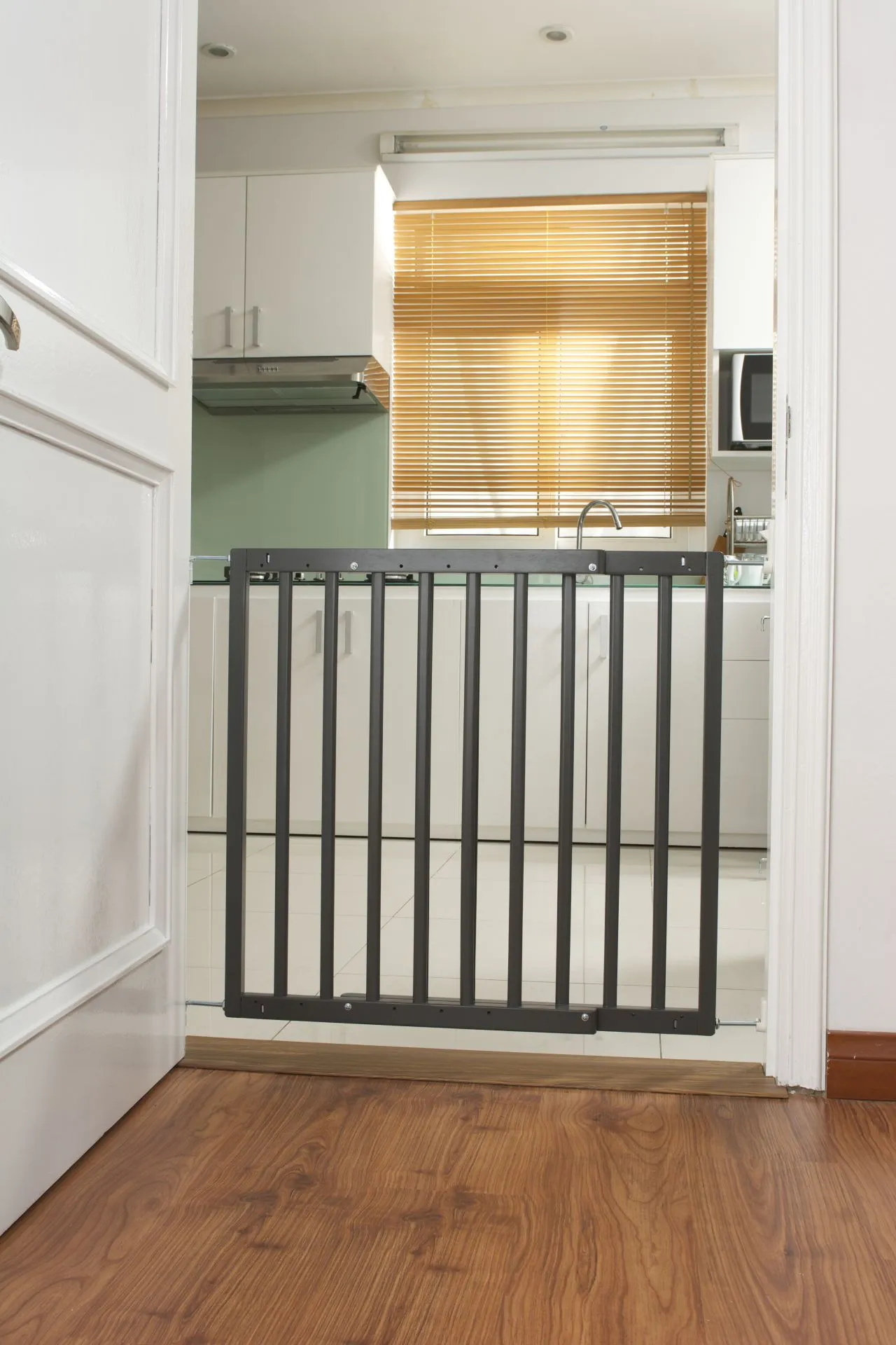 Door & Stair Safety Gate Modilok for openings 63-103.5cm in wood